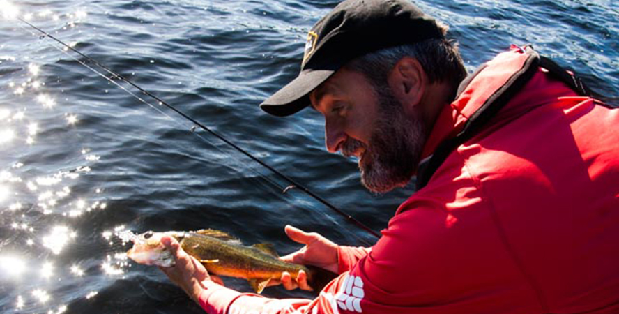 Lawrence-17-walleye-release-1